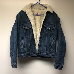 Vintage Levi’s Sherpa Lined Denim Jean Jacket VTG